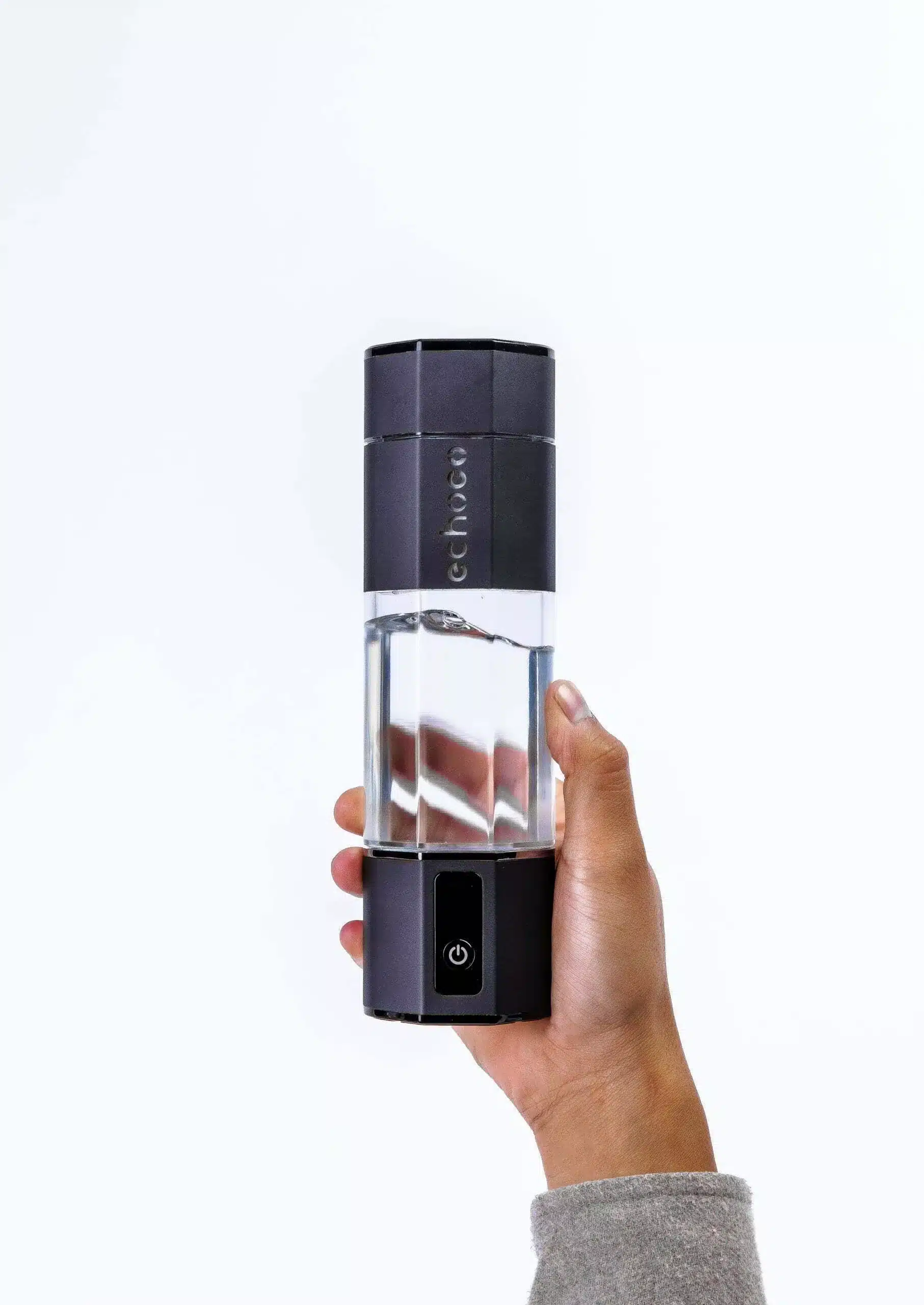 Echo-GO-plus-hand-scaled-1-jpg (1)